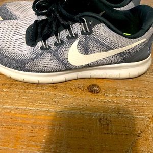 Nike used tennis shoes size 7 1/2 still have some life in them